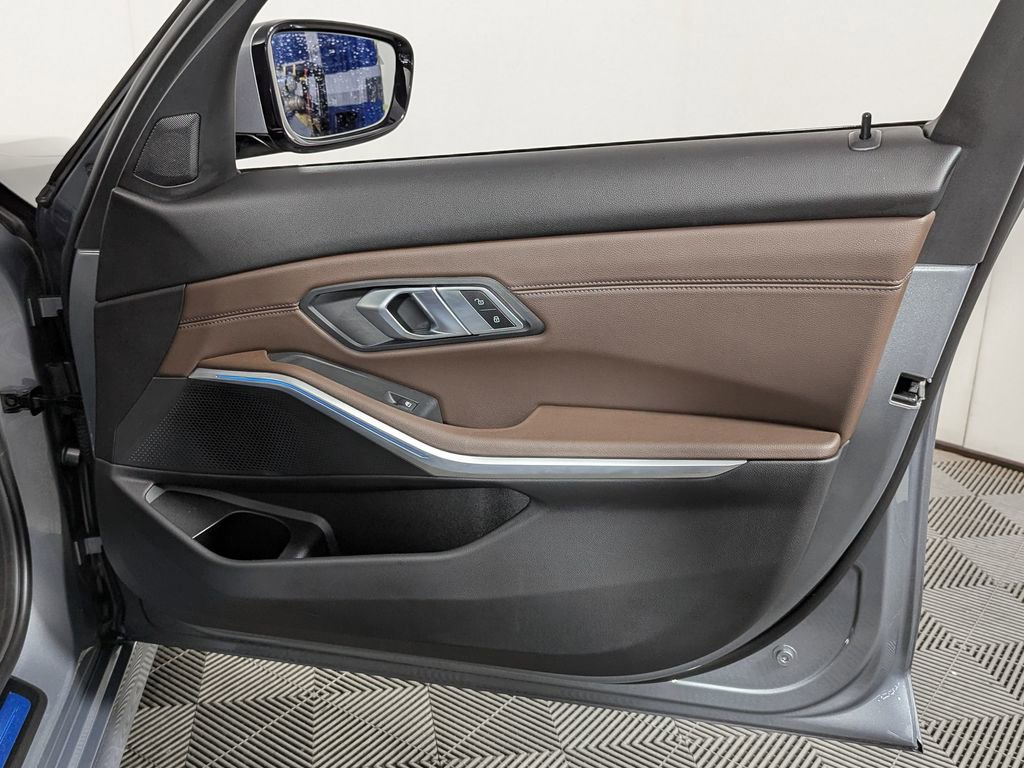 Certified 2023 BMW 330i xDrive Sedan w/ Premium Package image 28