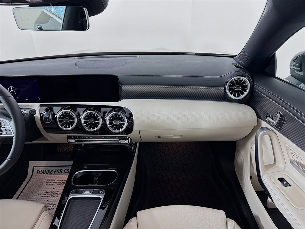 Used 2025 Mercedes-Benz CLA 250 4MATIC image 21