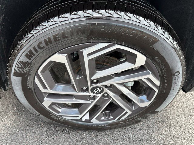 Used 2025 Hyundai Tucson Limited AWD/4WD image 8