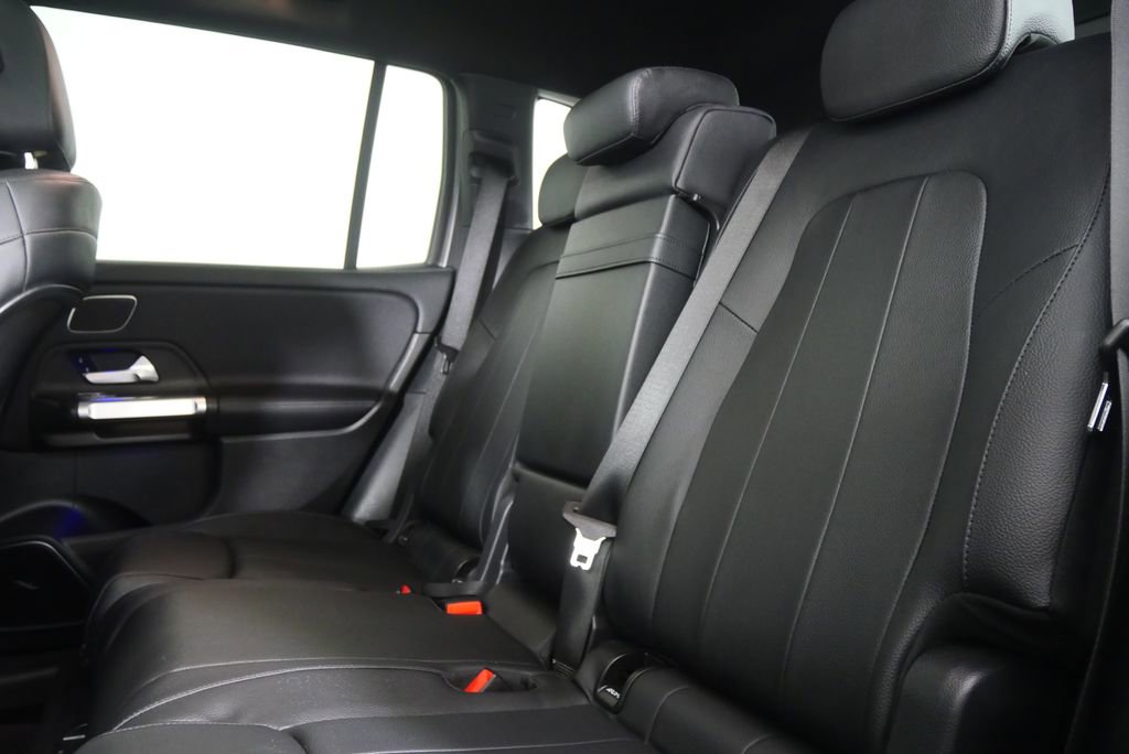 Used 2021 Mercedes-Benz GLB 250 4MATIC image 15