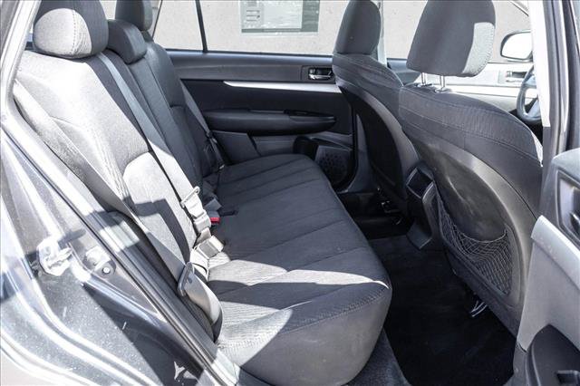 Used 2010 Subaru Outback 2.5i AWD/4WD image 21