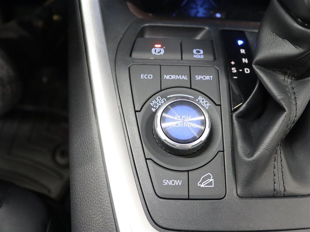 Used 2019 Toyota RAV4 Limited AWD/4WD image 37