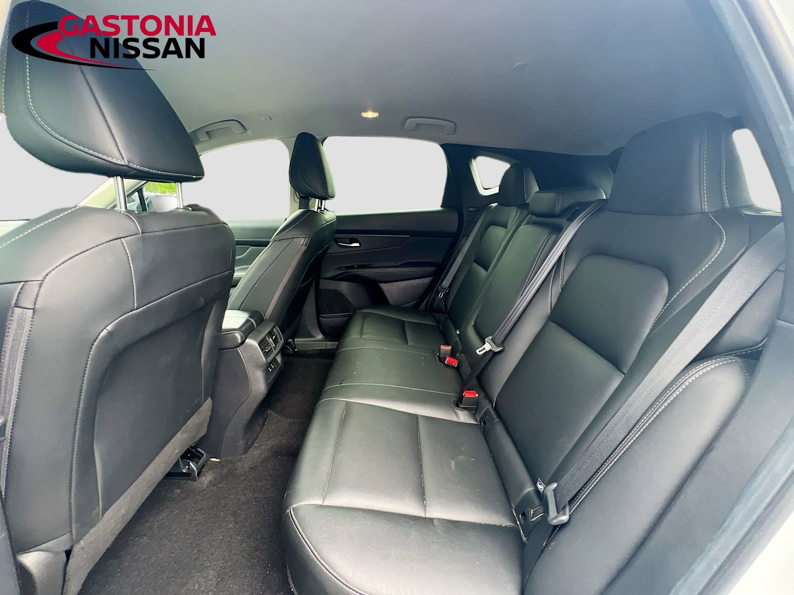 Used 2025 Nissan Murano SV FWD image 32