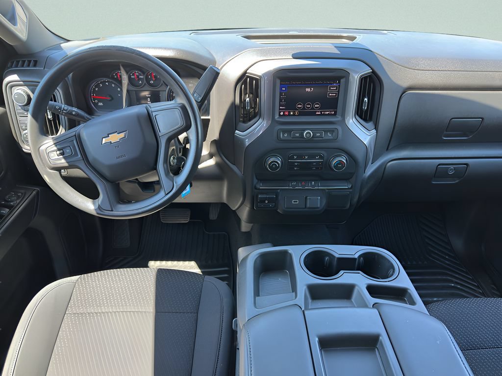Used 2020 Chevrolet Silverado 2500 Custom w/ Custom Value Package AWD/4WD image 16