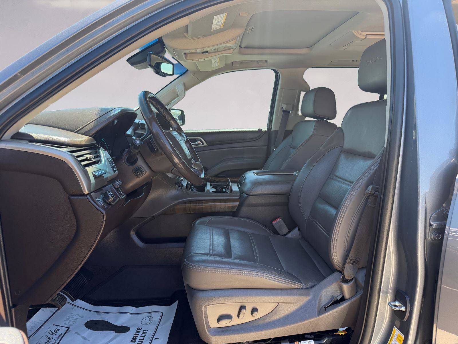 Used 2019 GMC Yukon XL Denali w/ Denali Ultimate Package image 9