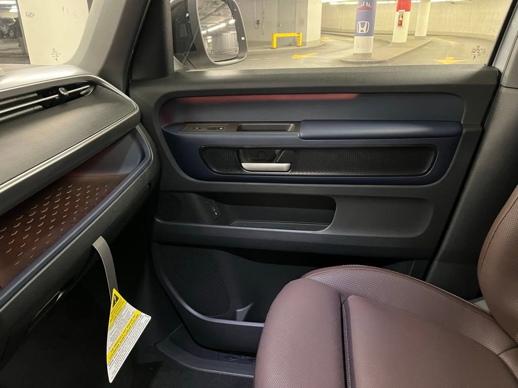 New 2025 Volkswagen ID. Buzz Pro S Plus image 31