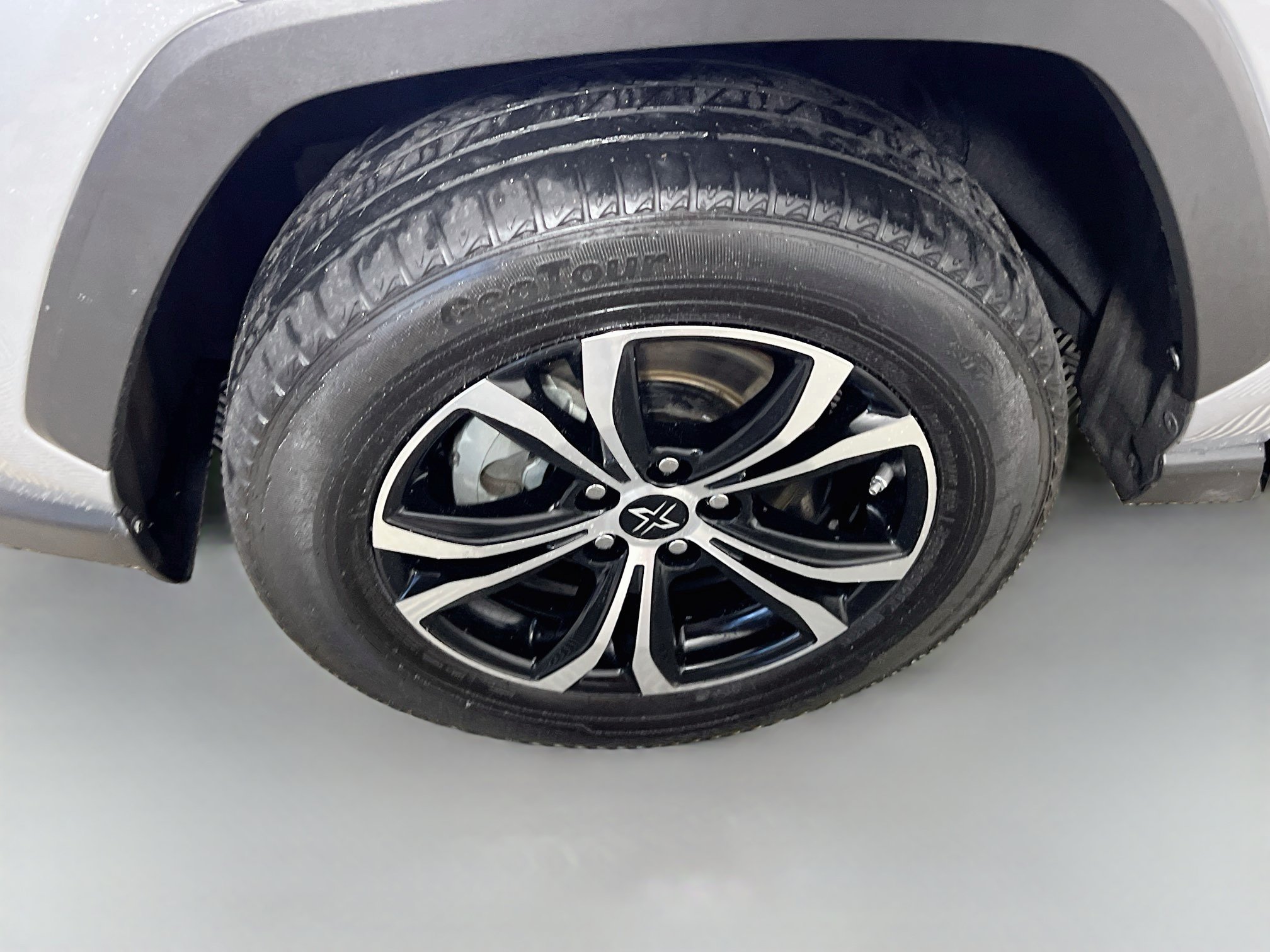 Used 2022 Toyota RAV4 LE FWD image 14