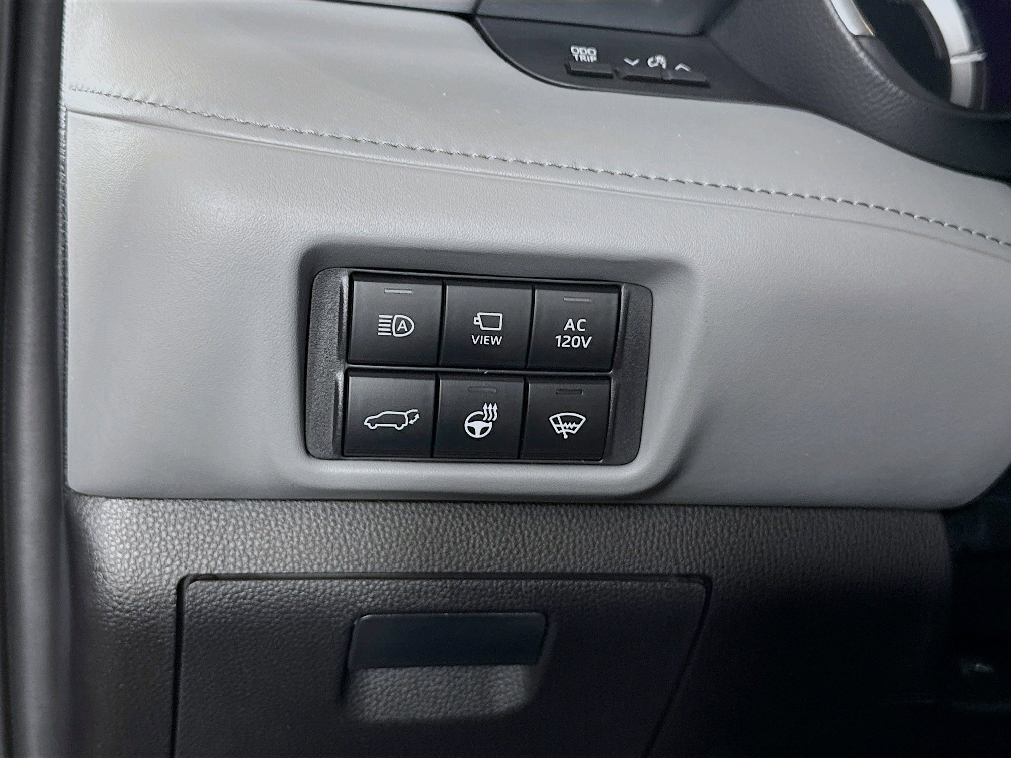 Certified 2020 Toyota Highlander Platinum image 11