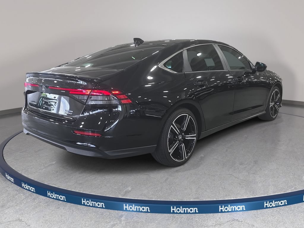 Used 2025 Honda Accord Sport image 6