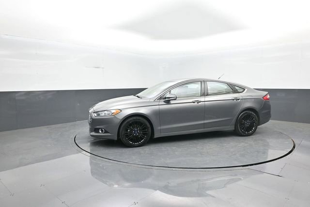 Used 2014 Ford Fusion SE w/ Equipment Group 202A image 4