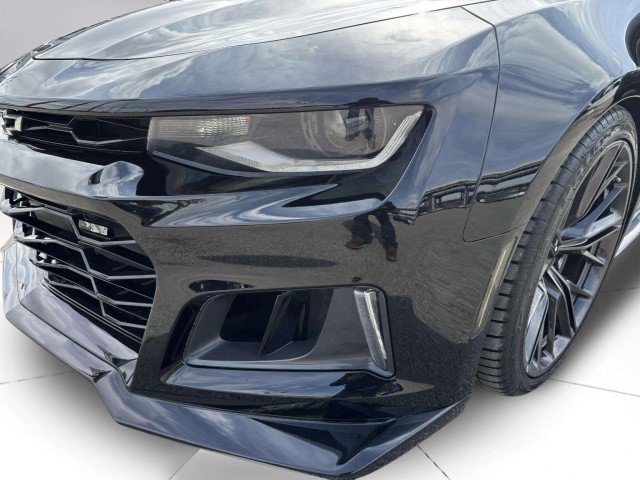 Used 2017 Chevrolet Camaro ZL1 image 12