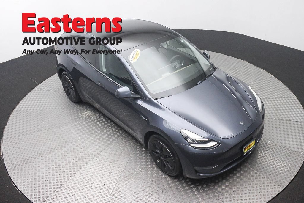 Used 2022 Tesla Model Y Long Range AWD/4WD image 3