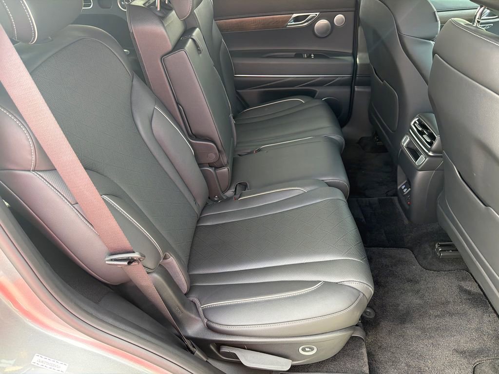 Used 2025 Genesis GV80 3.5T Advanced image 15
