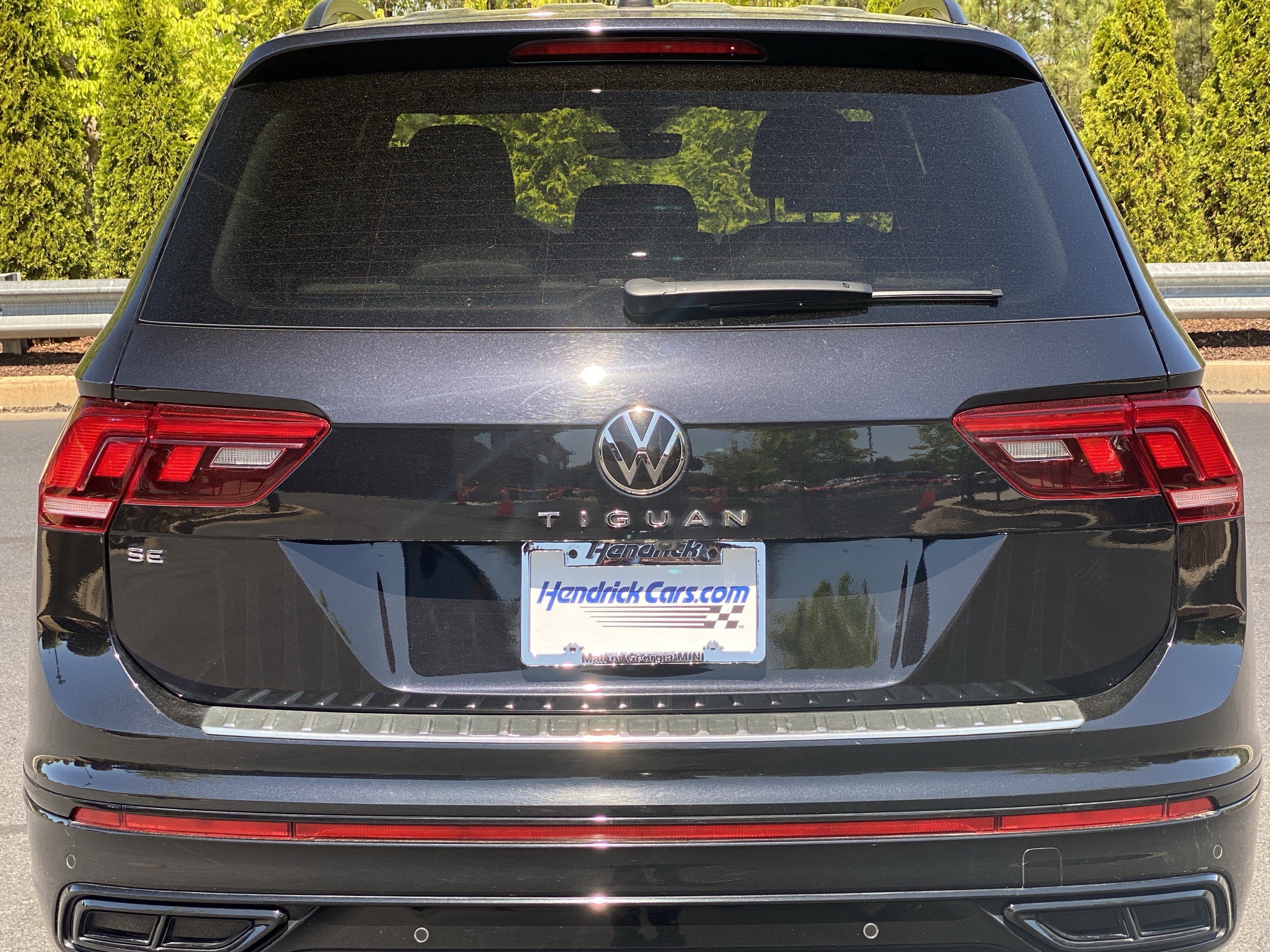 Used 2023 Volkswagen Tiguan SE R-Line FWD image 23