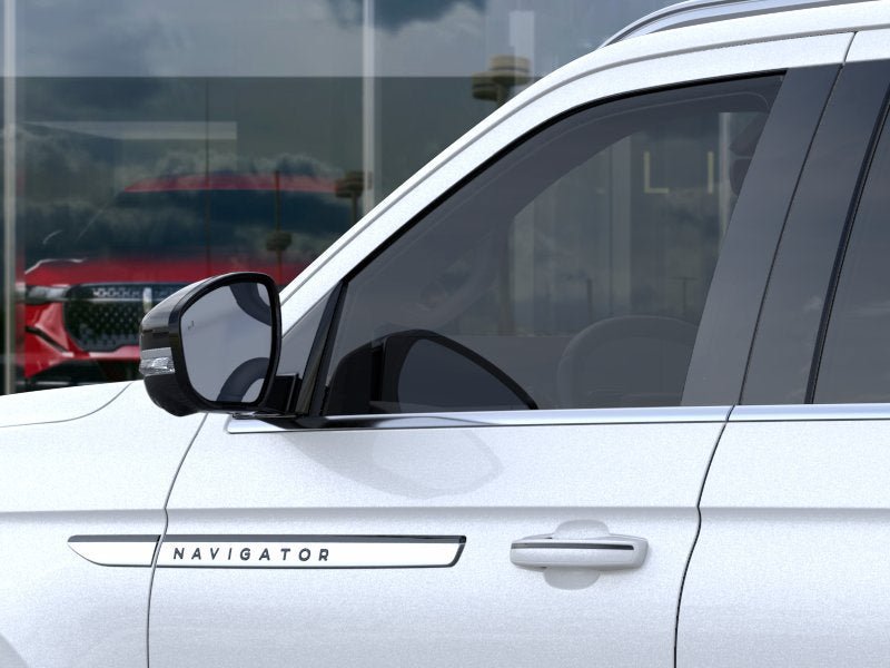 New 2026 Lincoln Navigator Premiere AWD/4WD image 20