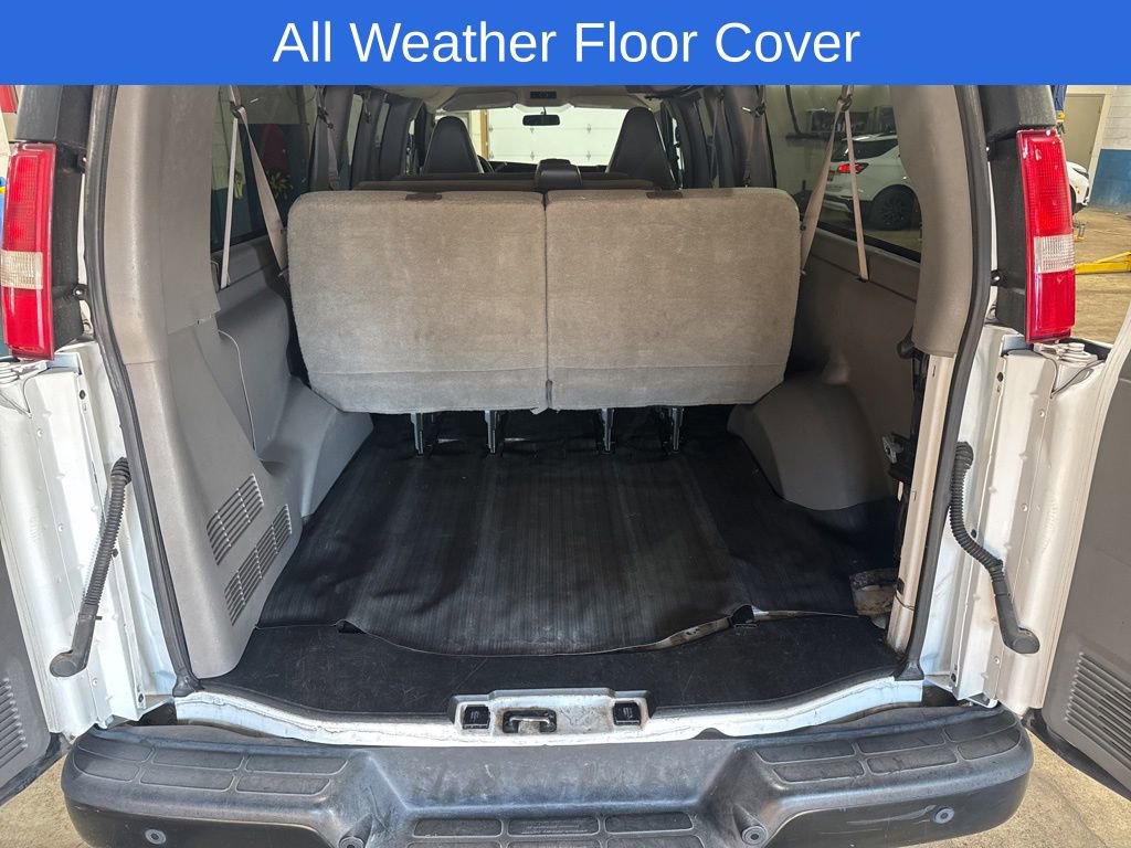 Used 2022 Chevrolet Express 3500 LS image 5