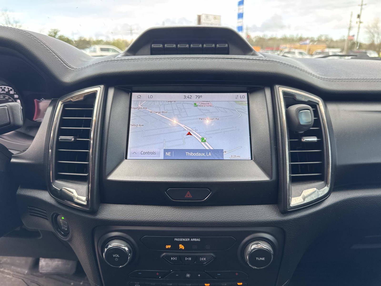 Used 2021 Ford Ranger Lariat w/ Tremor Off-Road Package image 24