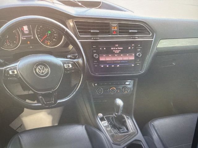 Used 2018 Volkswagen Tiguan SE FWD image 6