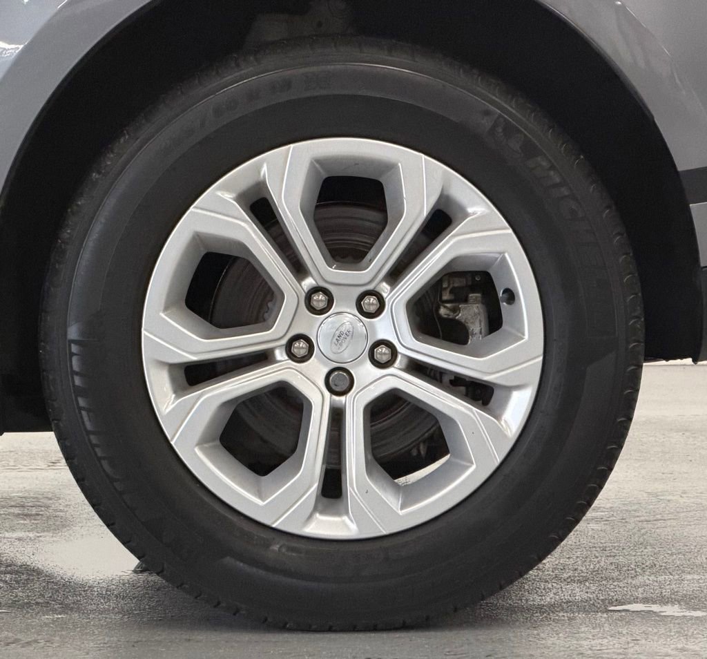 Used 2022 Land Rover Range Rover Evoque S image 9