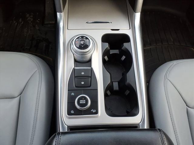 Used 2021 Ford Explorer XLT w/ Equipment Group 202A image 19