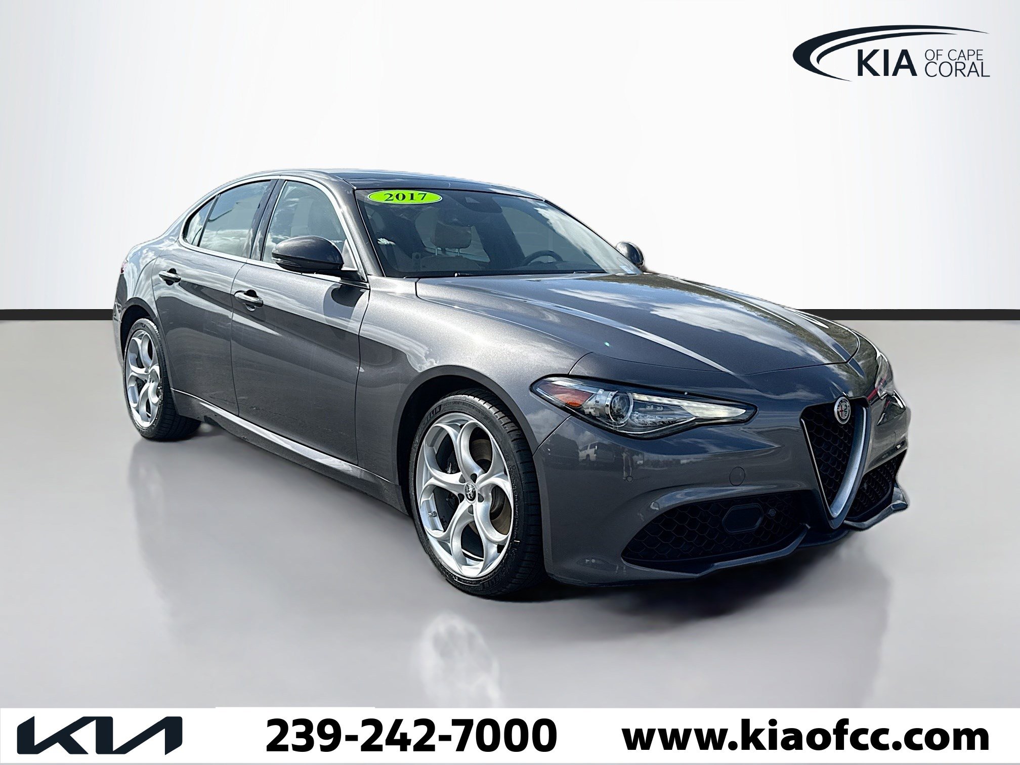 Used 2023 Alfa Romeo Giulia AWD w/ Quick Order Package 22X Lusso image 1