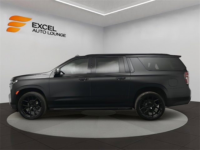 Used 2022 Chevrolet Suburban RST w/ Luxury Package image 2