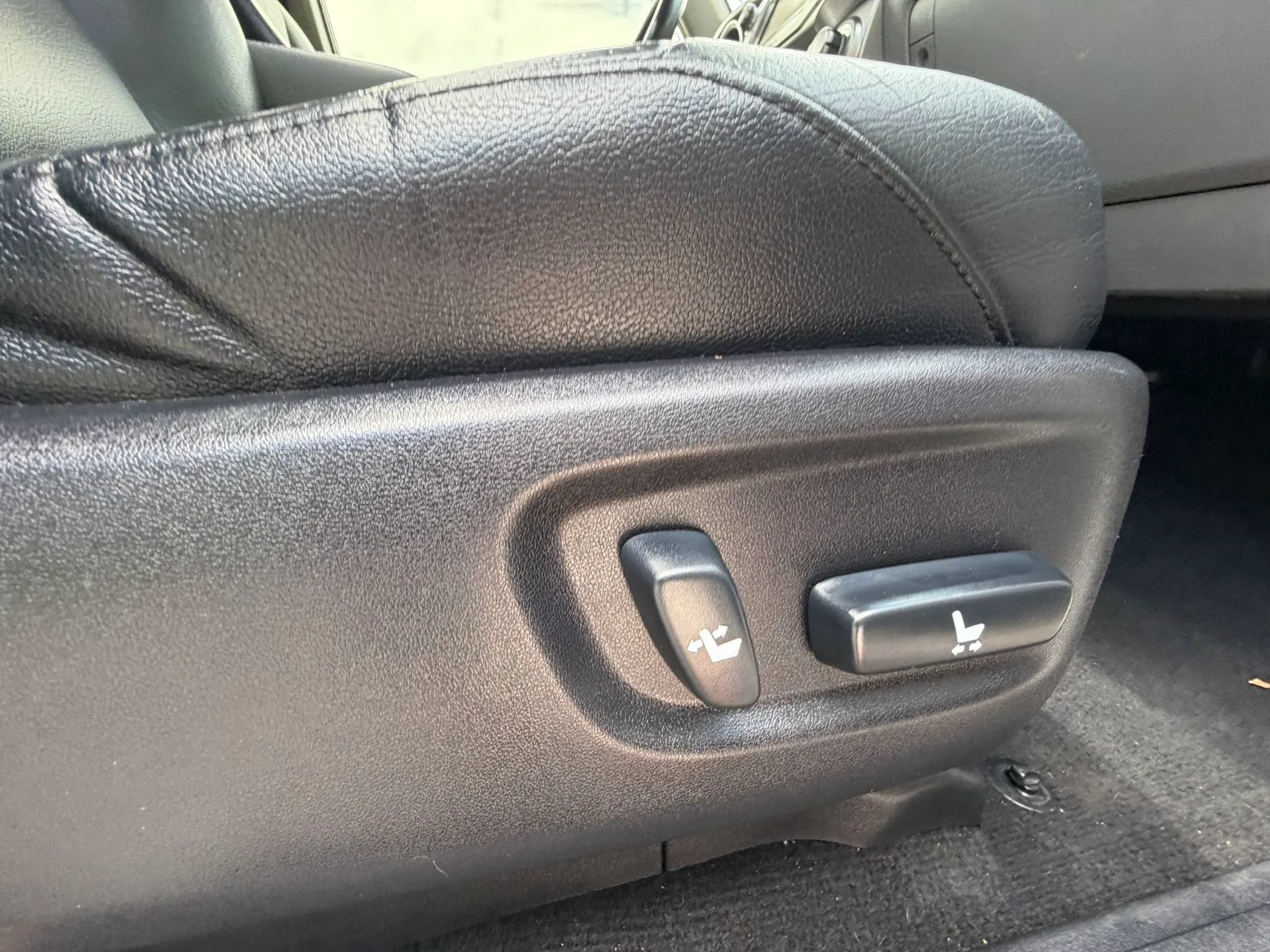 Used 2013 Toyota 4Runner SR5 w/ Premium Pkg RWD image 21