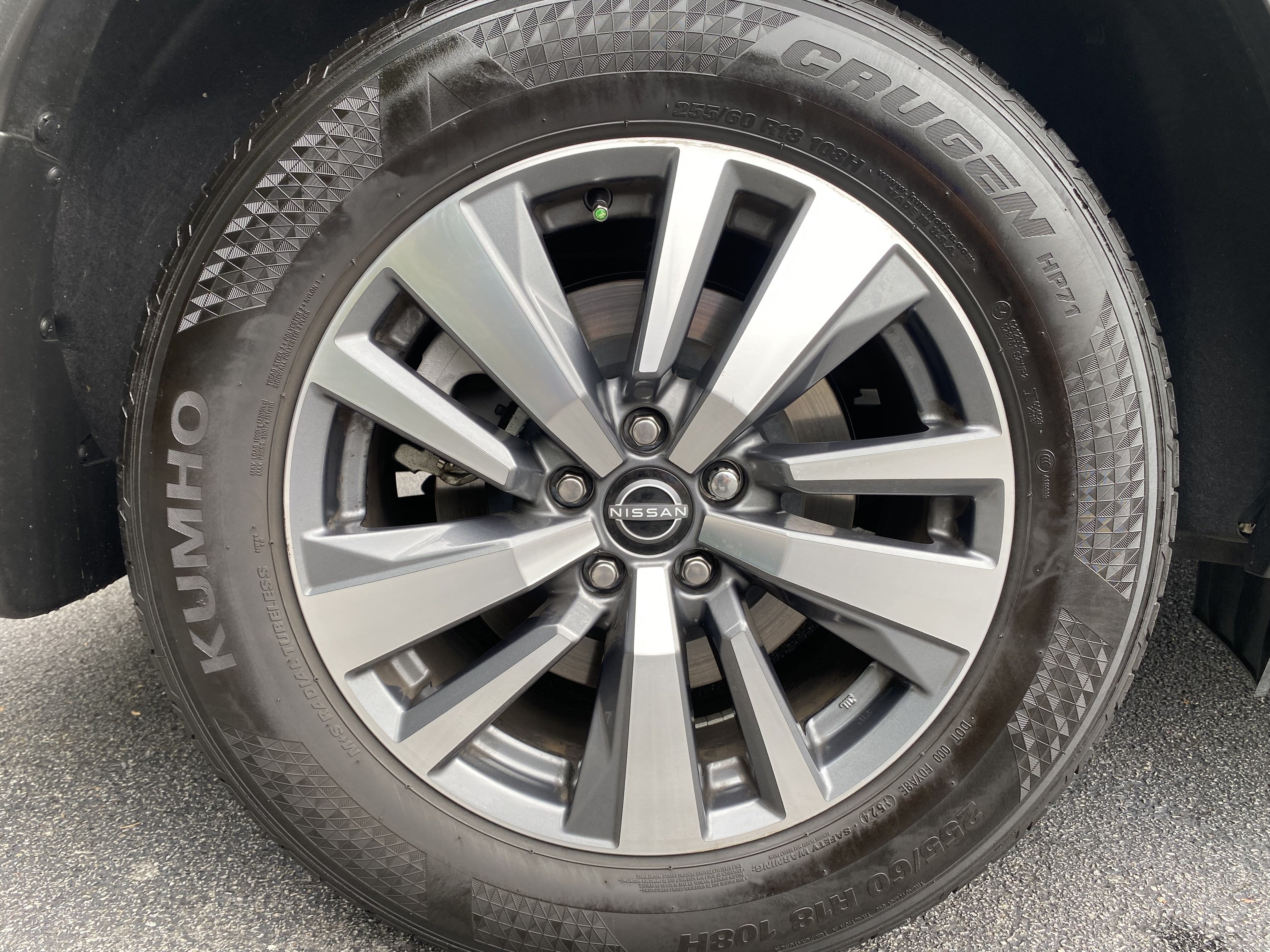 Used 2024 Nissan Pathfinder SL FWD image 38