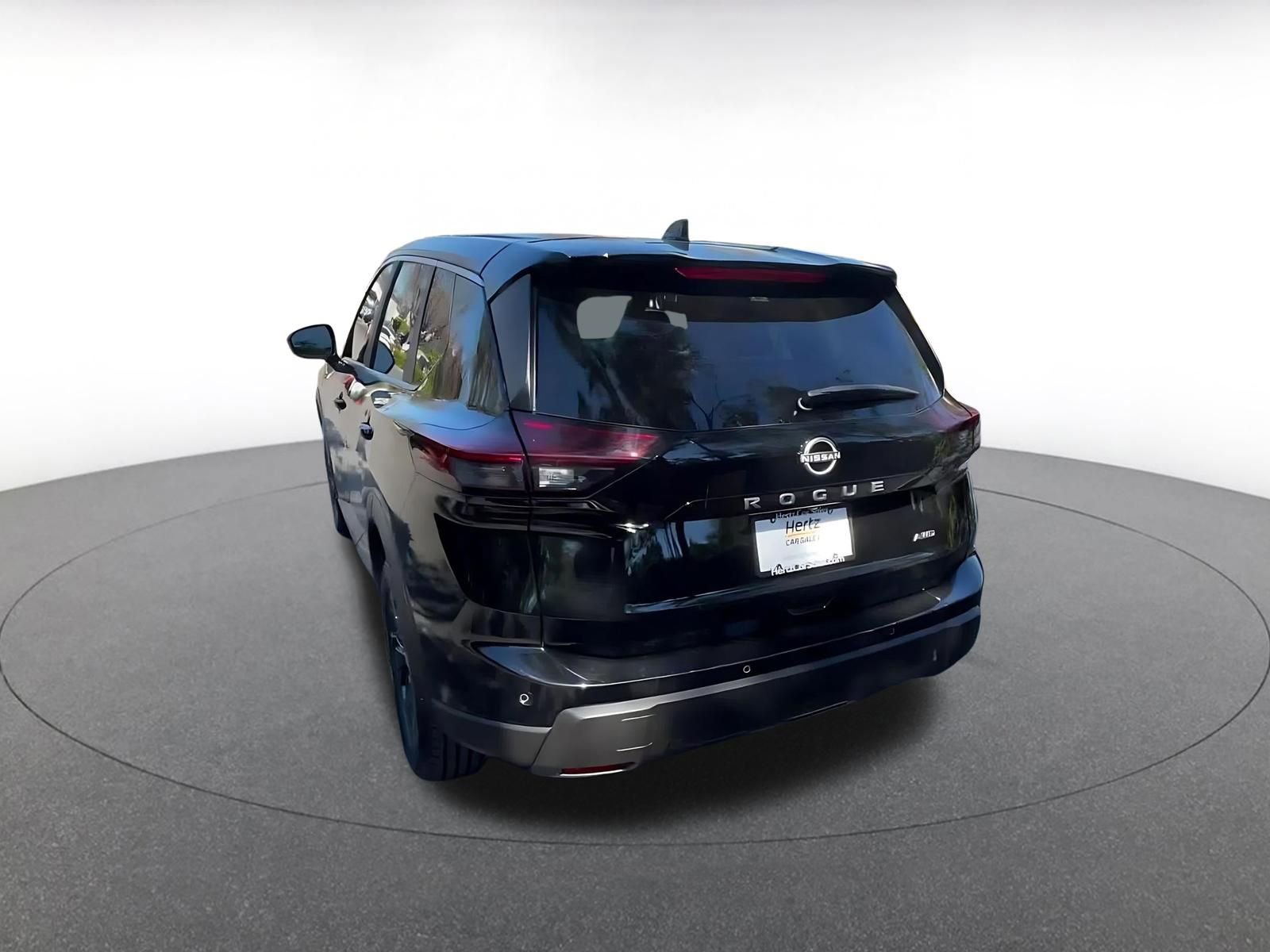 Used 2025 Nissan Rogue SV image 11