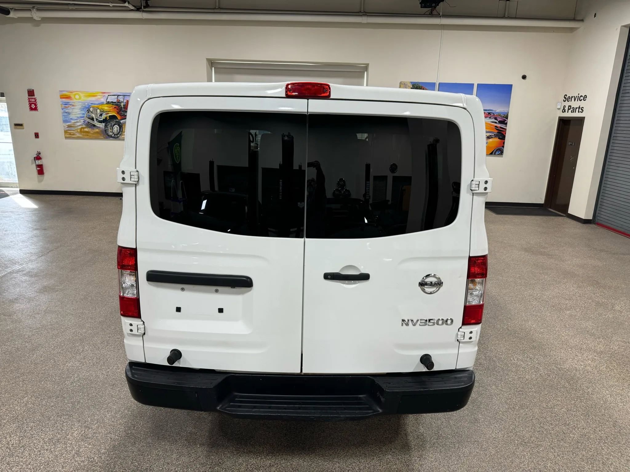 Used 2018 Nissan NV 3500 S image 19