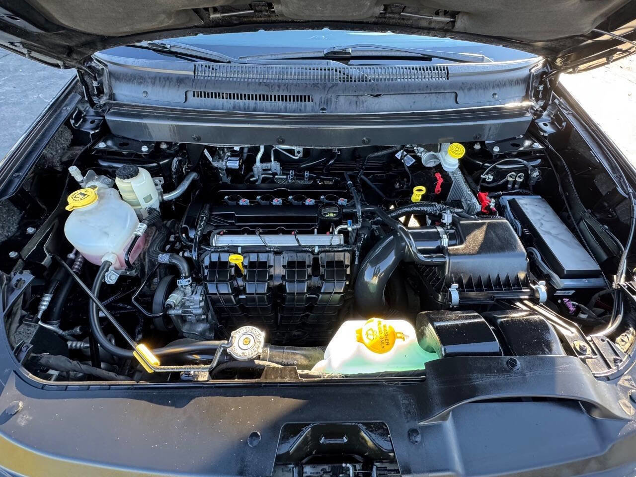 Used 2018 Dodge Journey SXT image 3