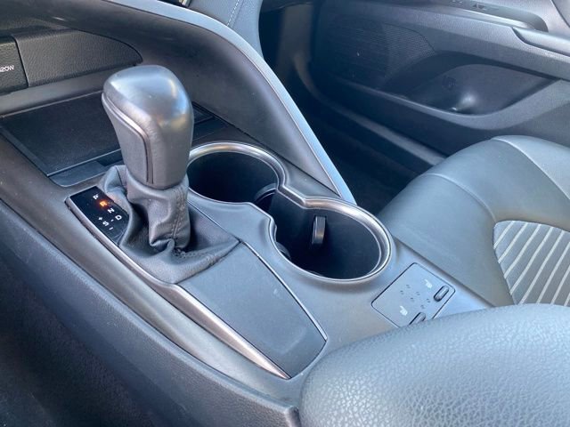 Used 2023 Toyota Camry SE image 10
