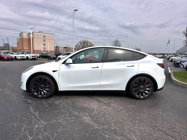Used 2024 Tesla Model Y Performance image 6