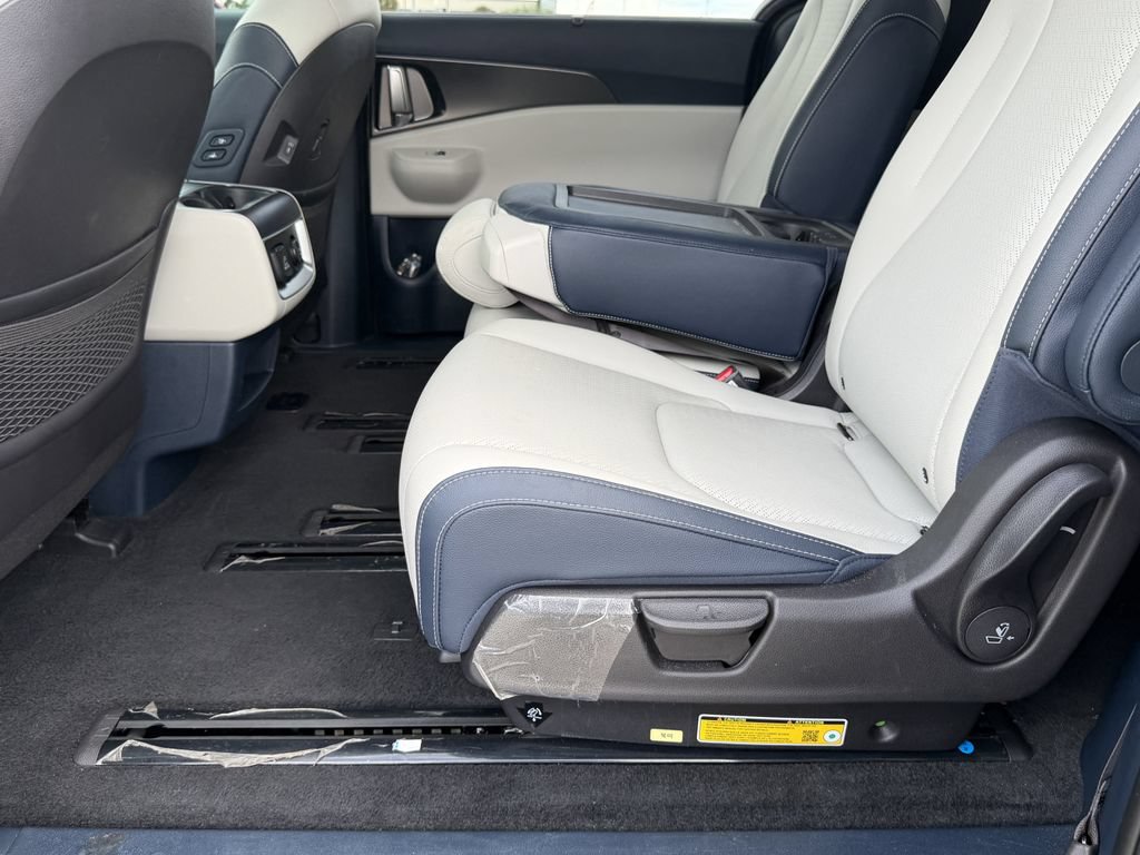Certified 2026 Kia Carnival SX Prestige FWD image 19