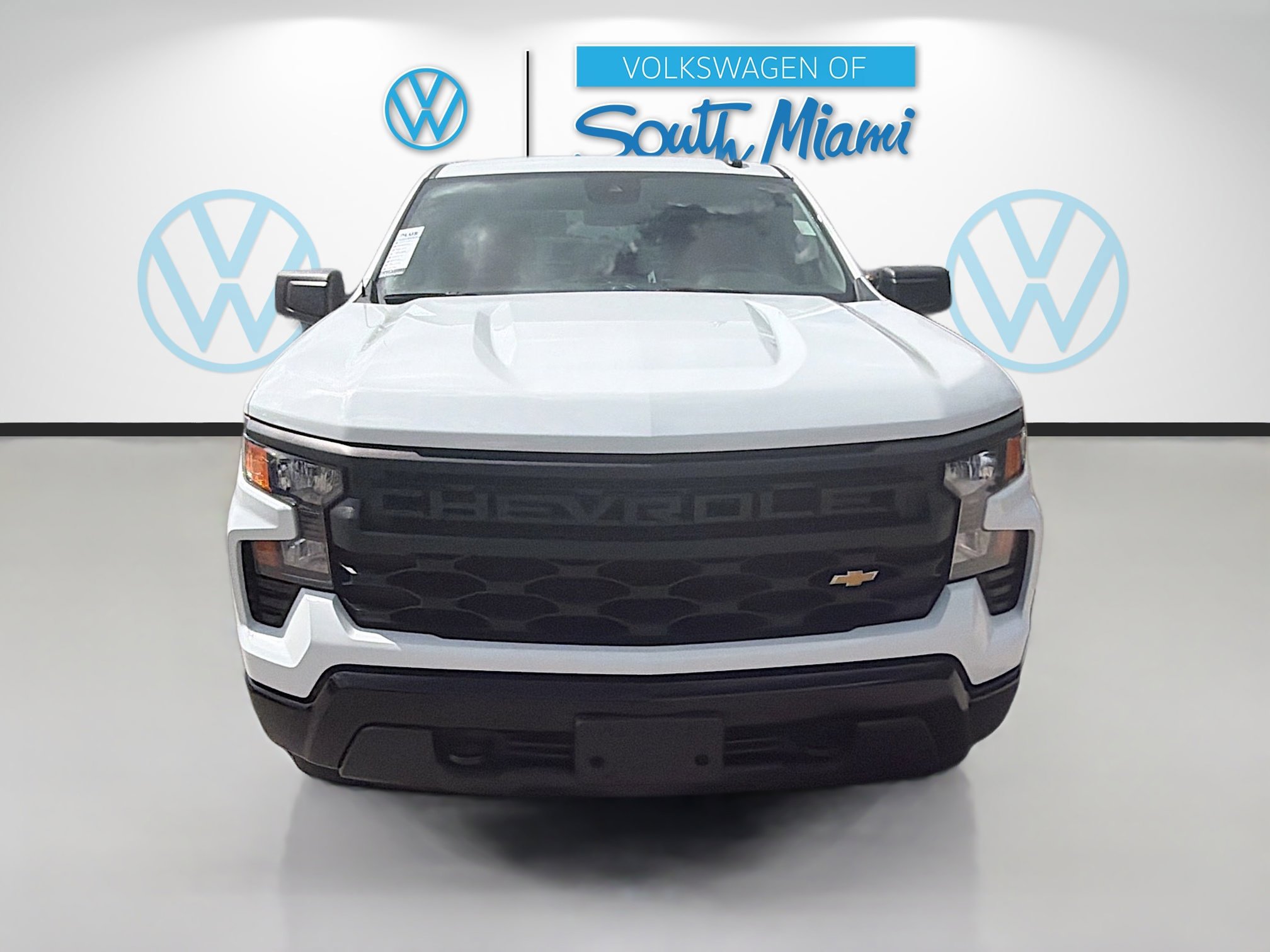 Used 2024 Chevrolet Silverado 1500 W/T w/ Z71 Off-Road Package image 2