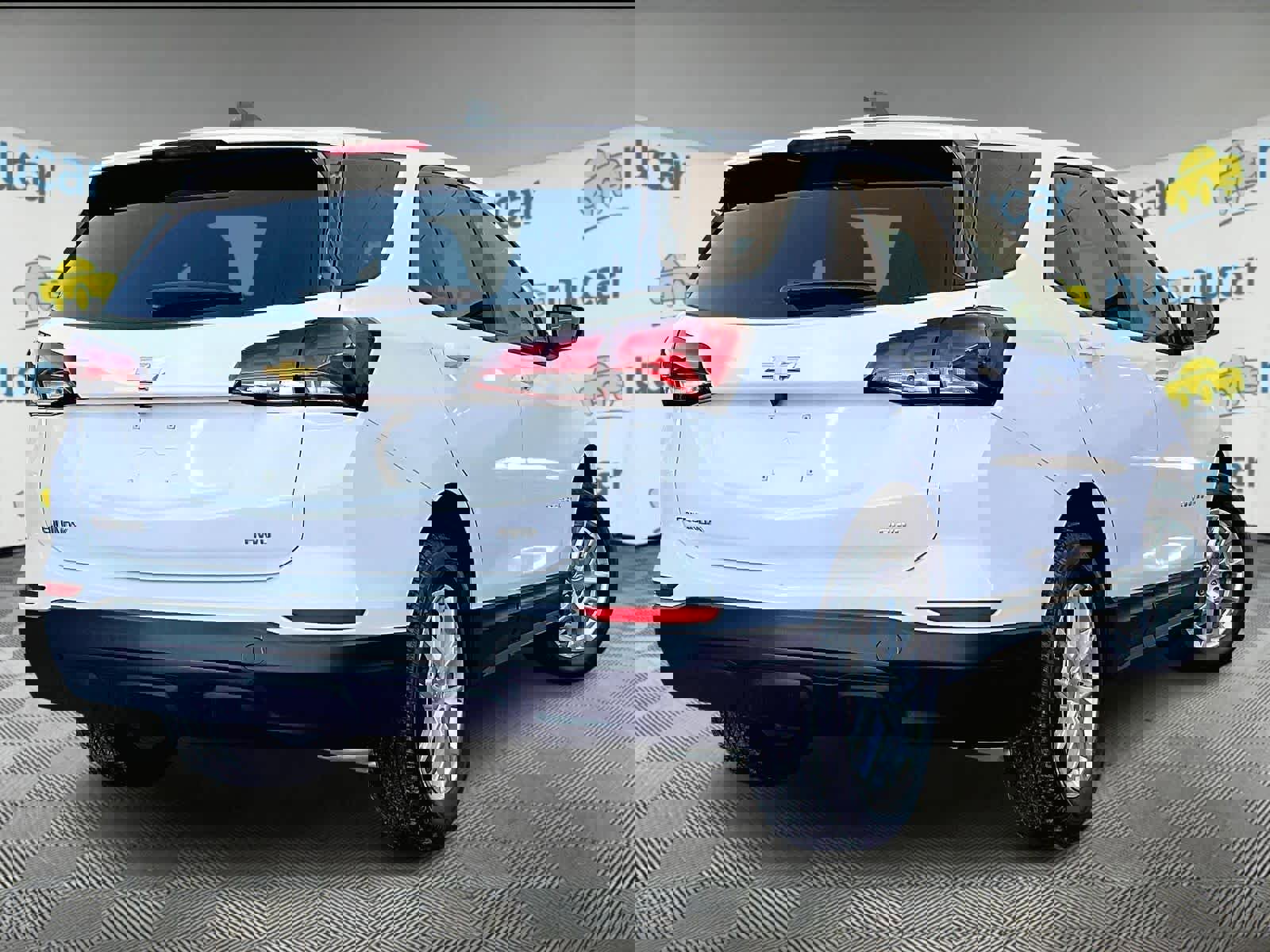 Used 2024 Chevrolet Equinox LS w/ LS Convenience Package image 6