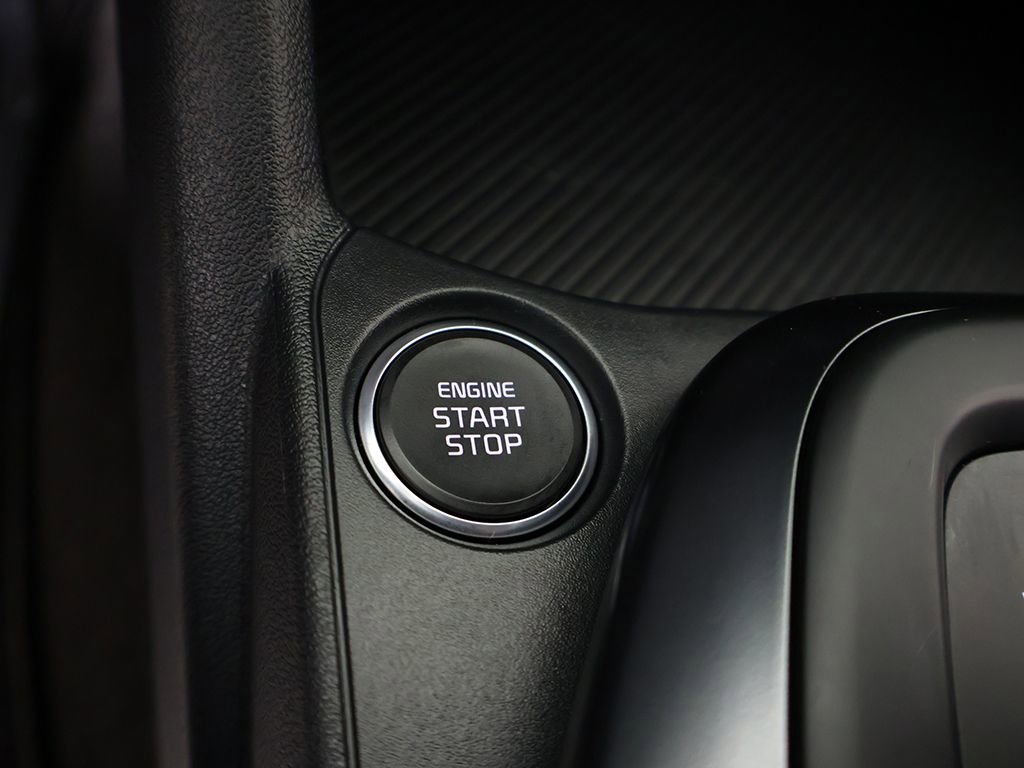 Used 2025 Kia K4 LXS image 37