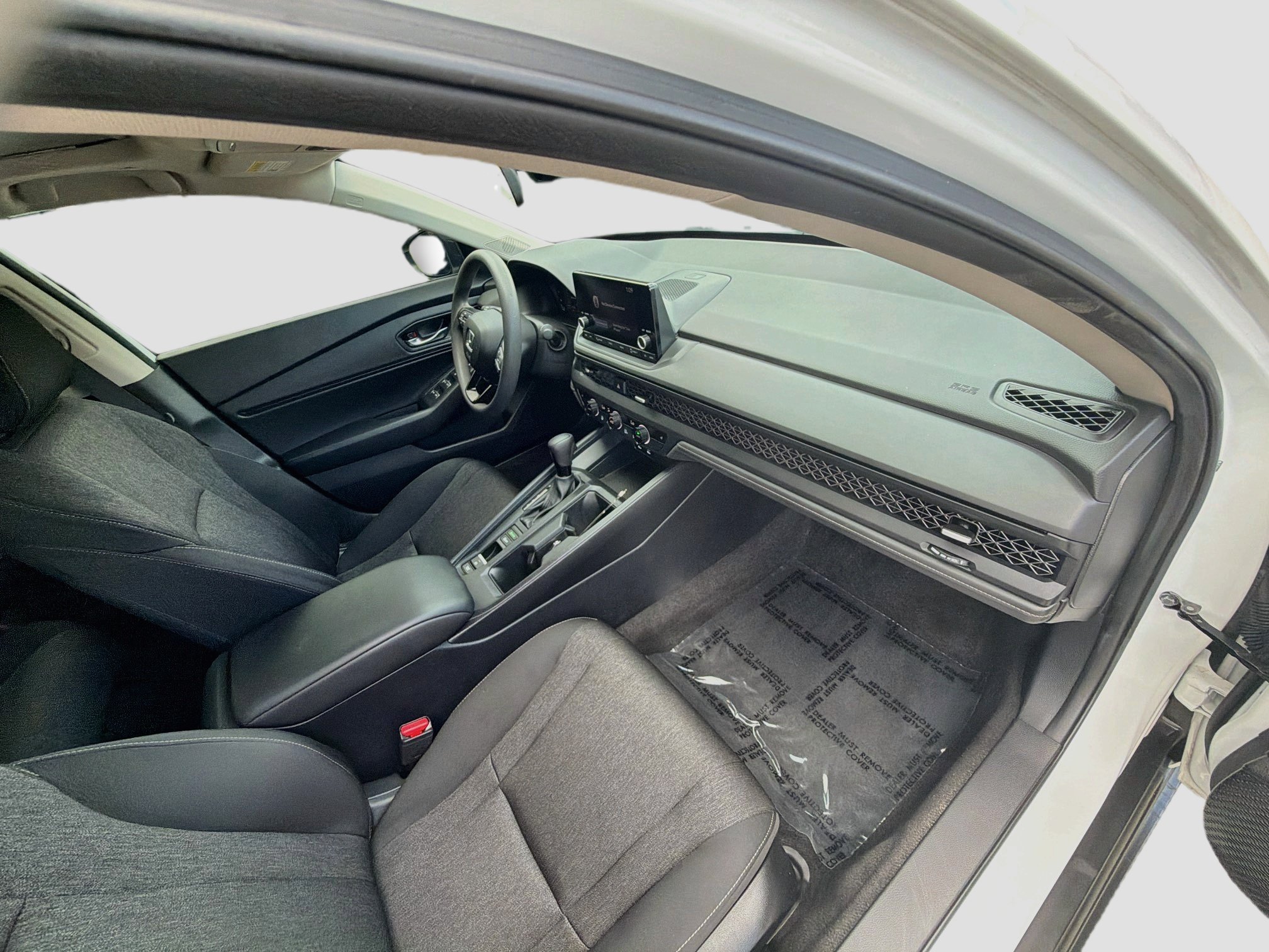 Used 2024 Honda Accord EX image 31