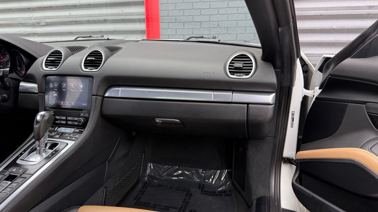 Used 2019 Porsche 718 Boxster RWD image 33
