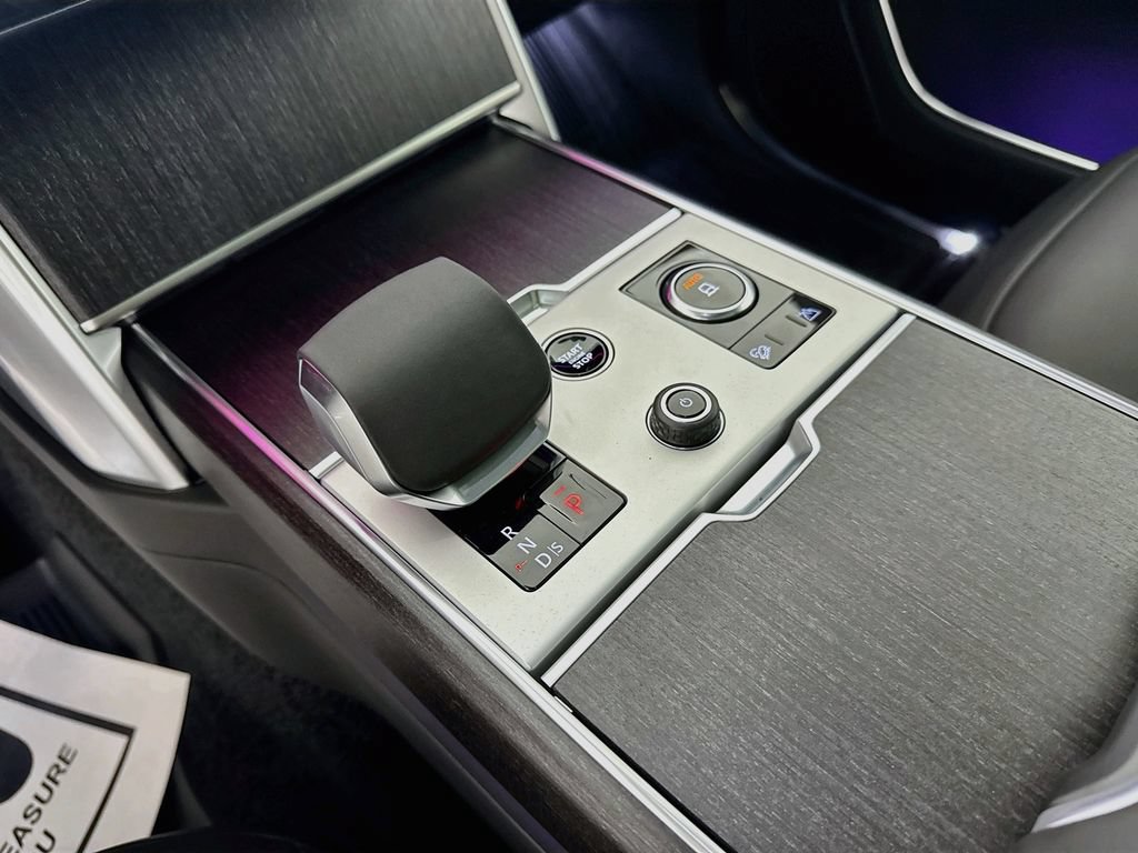 New 2027 Land Rover Range Rover SE AWD/4WD image 17