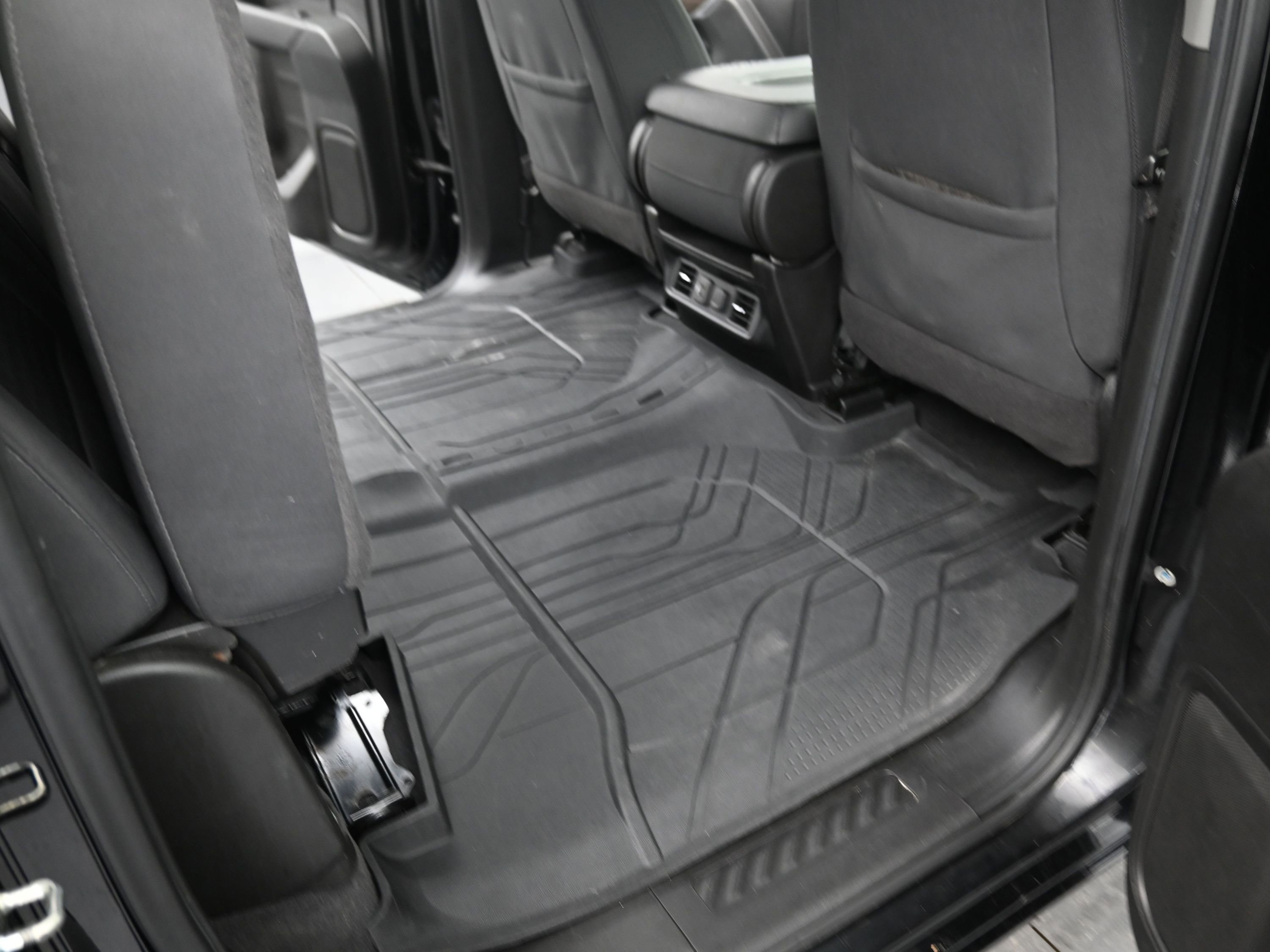 Used 2020 Chevrolet Silverado 1500 LT w/ Texas Edition image 19