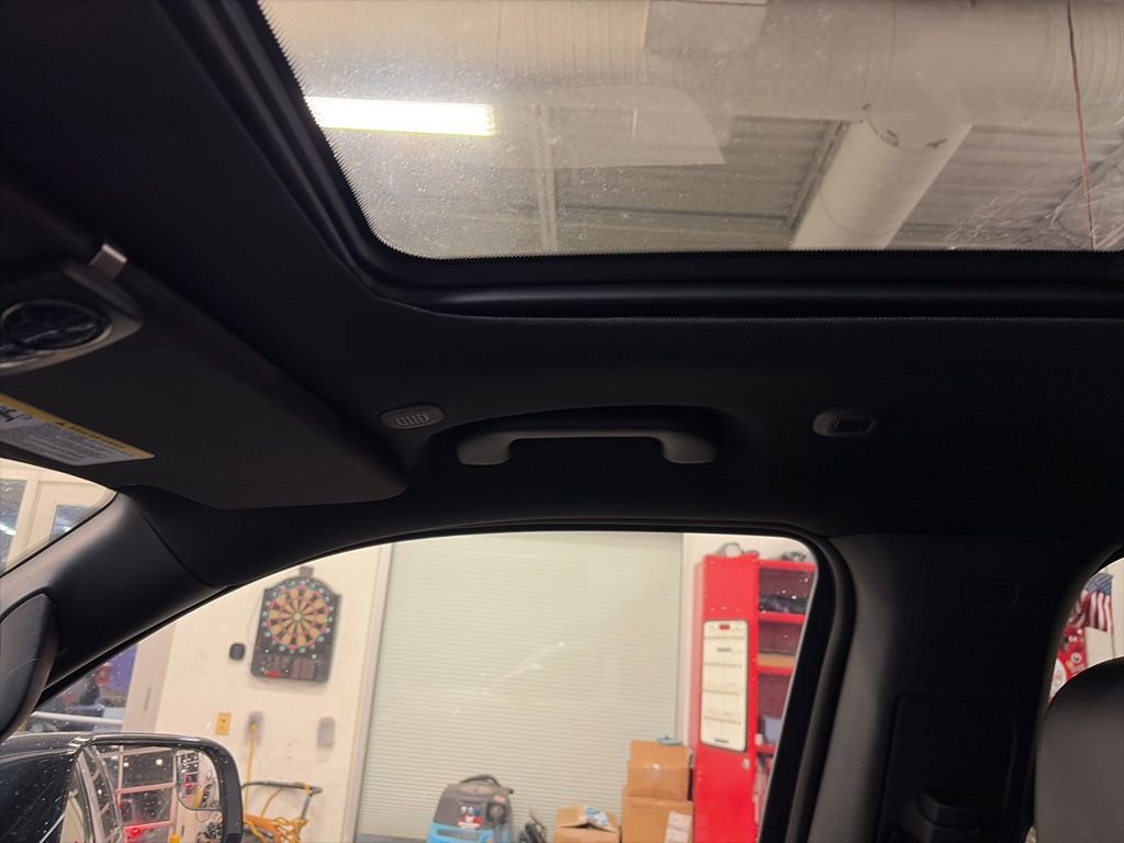 Used 2024 Jeep Wagoneer L 4WD w/ Premium Group I image 42