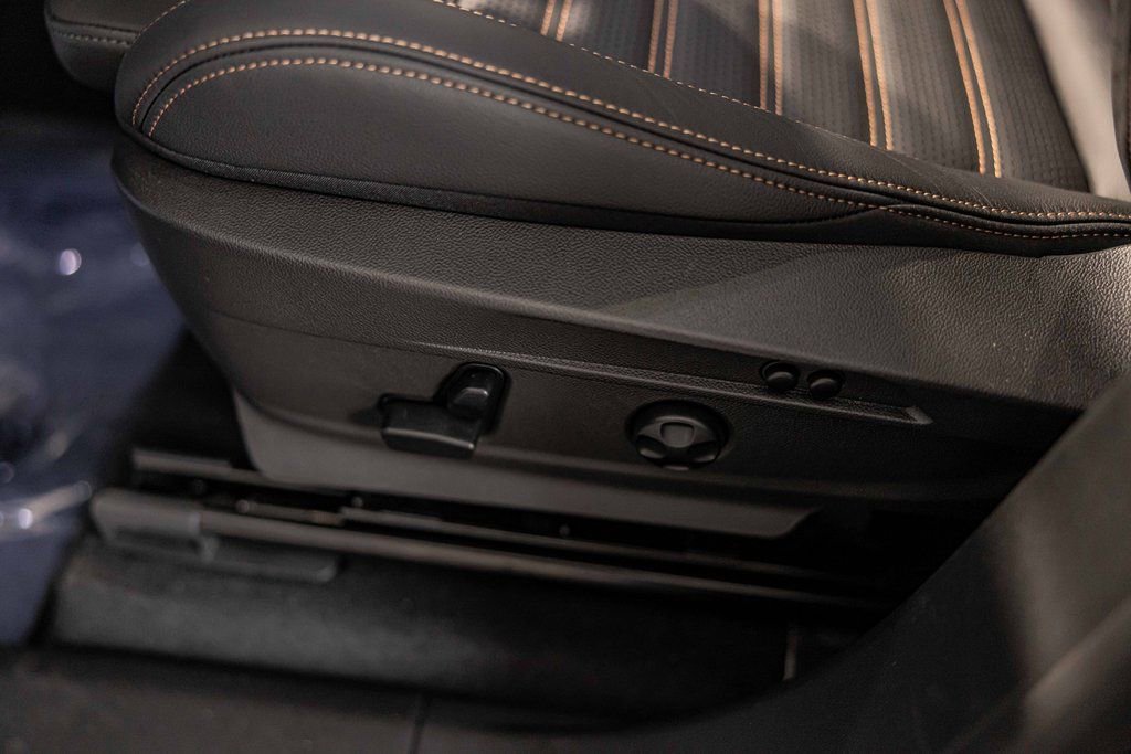 New 2025 Alfa Romeo Stelvio Sprint image 24