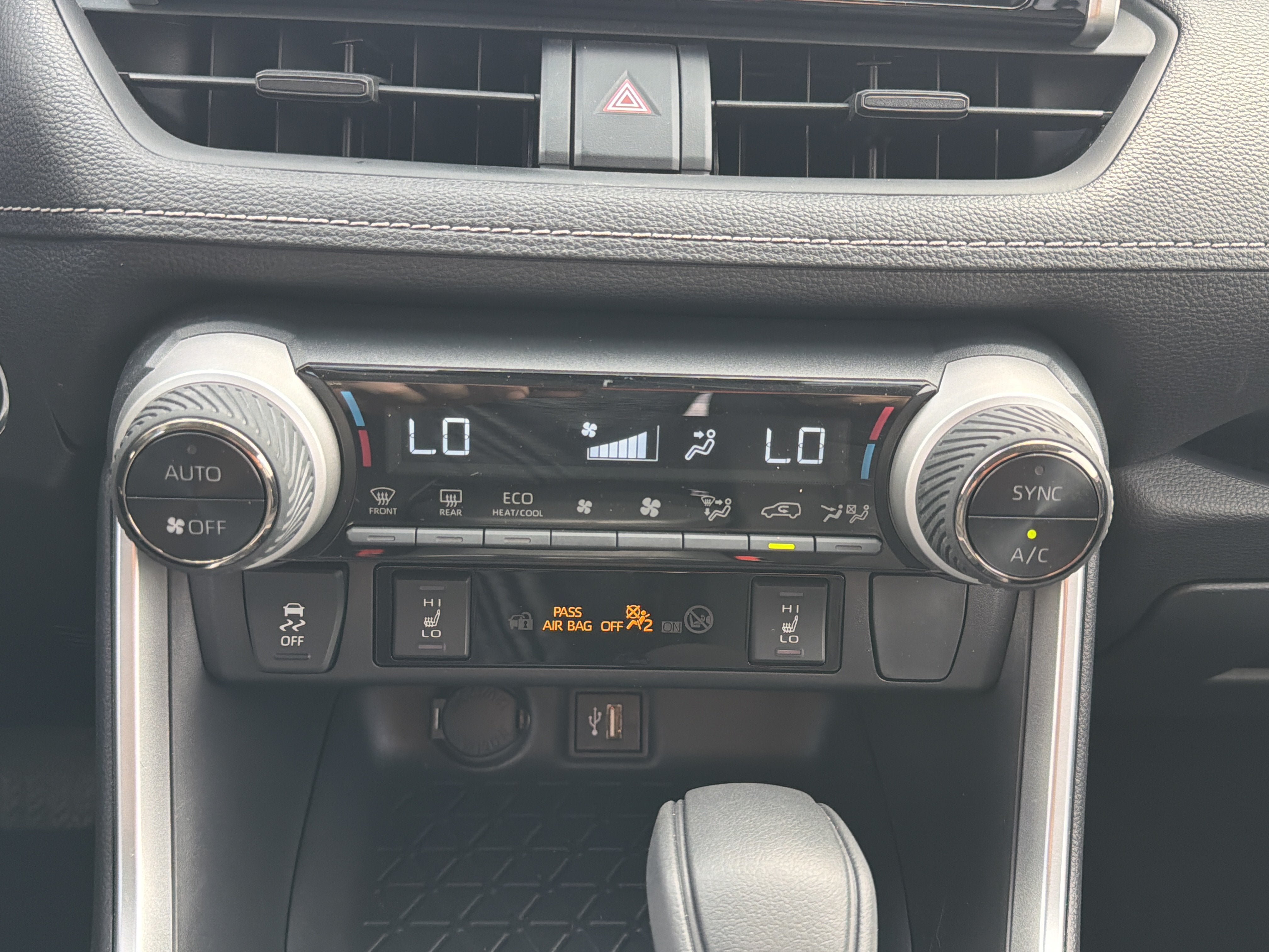 Used 2023 Toyota RAV4 XLE w/ XLE Grade Weather Package AWD/4WD image 22