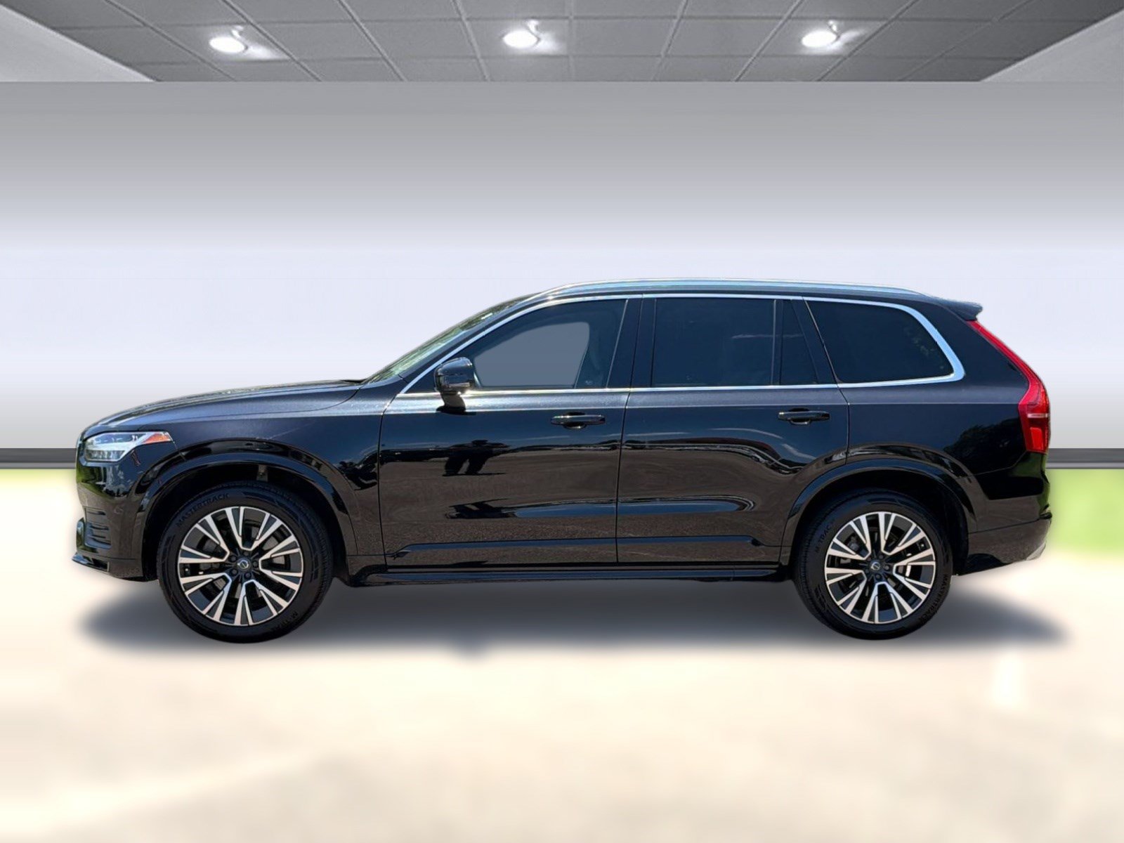 Used 2020 Volvo XC90 T5 Momentum w/ Protection Package Premier FWD image 2
