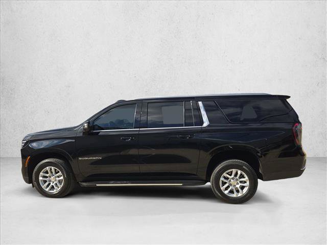 Used 2026 Chevrolet Suburban LT w/ Comfort Package RWD image 9