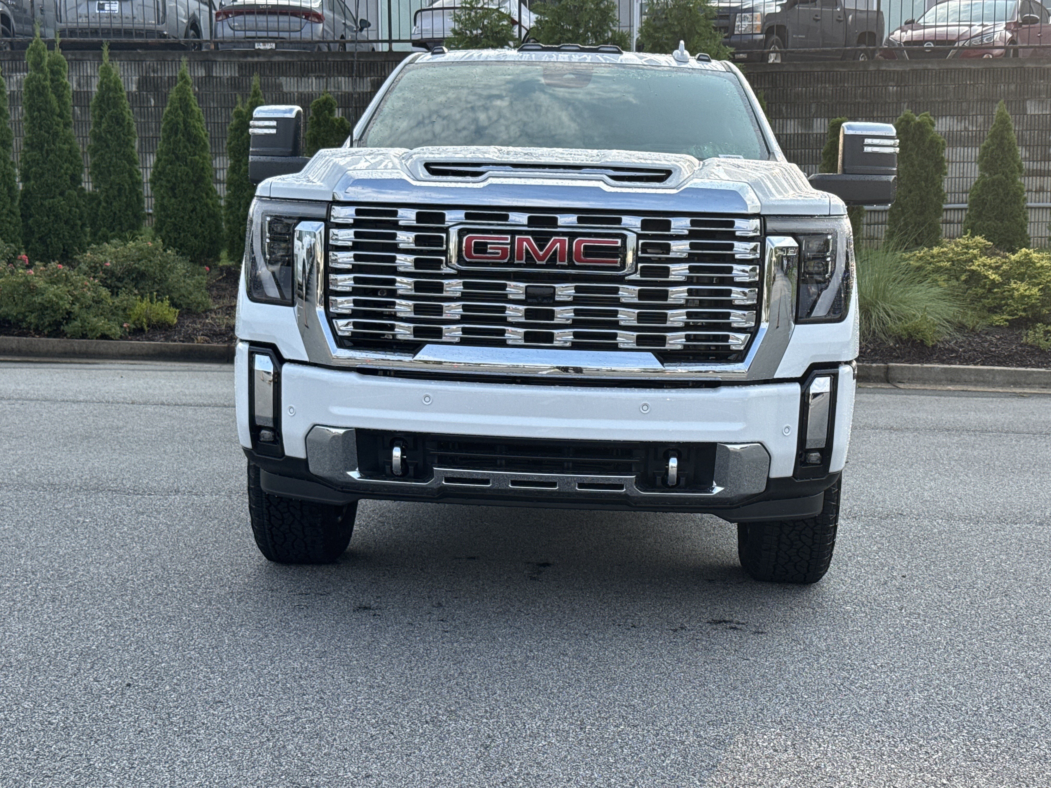 New 2026 GMC Sierra 2500 Denali w/ Denali Reserve Package AWD/4WD image 3