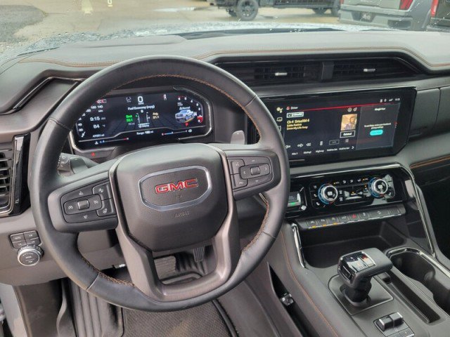 Used 2024 GMC Sierra 1500 AT4 w/ Technology Package image 12