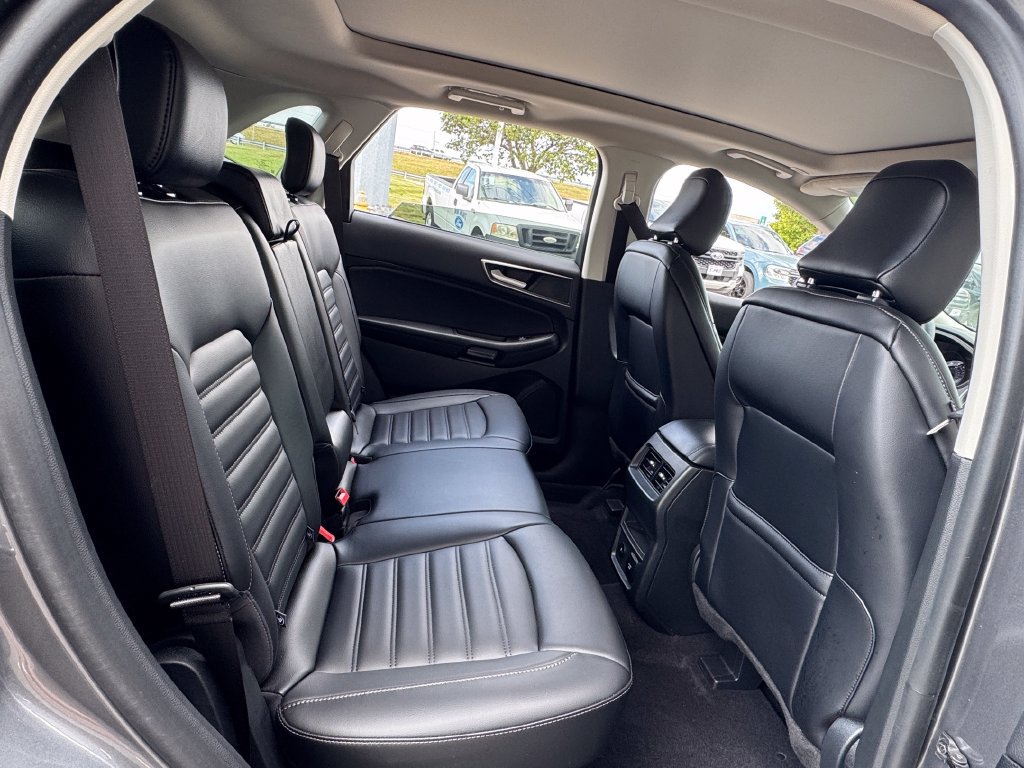 Used 2024 Ford Edge SEL w/ Convenience Package AWD/4WD image 34