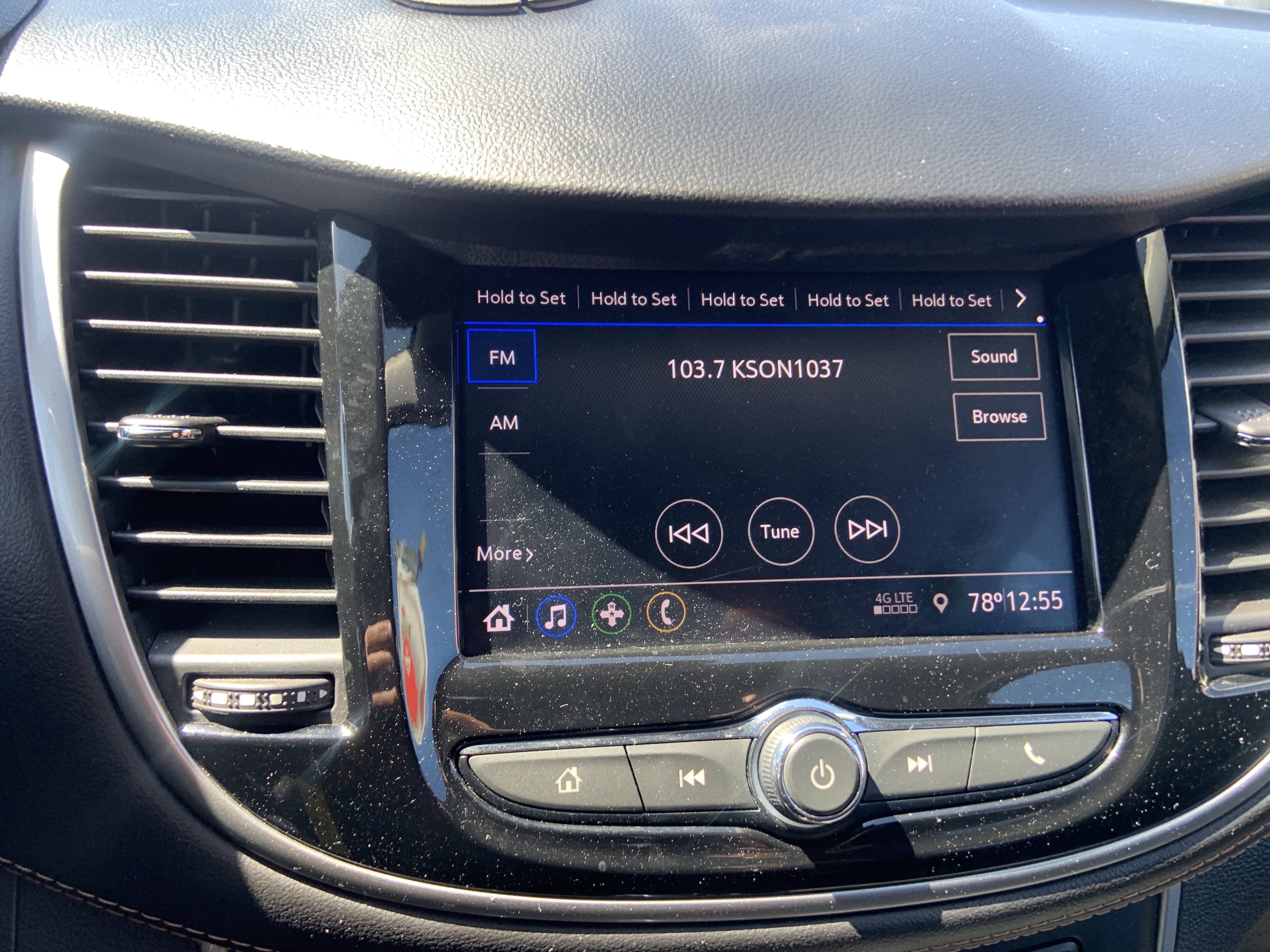 Used 2020 Chevrolet Trax LS w/ Tint and Cruise Package image 15